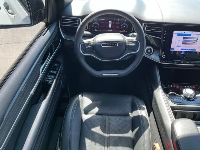 Used 2023 White Jeep Series III image 12