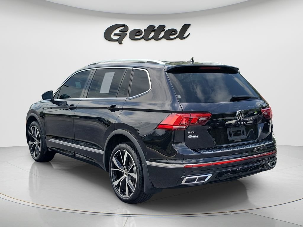 Used 2024 Black Volkswagen 2.0T SEL R-Line image 7
