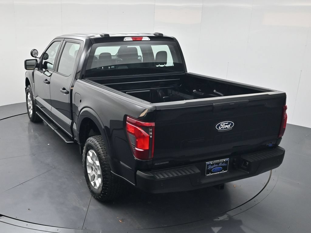 Used 2025 Black Metallic Ford XL image 43