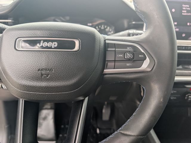 Used 2022 Blue Jeep Latitude image 14