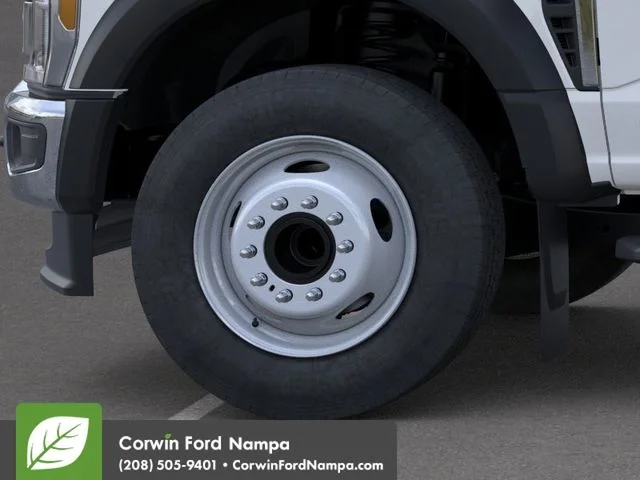 2025 Ford F-600 Super Duty Chassis Cab XL - Photo 19