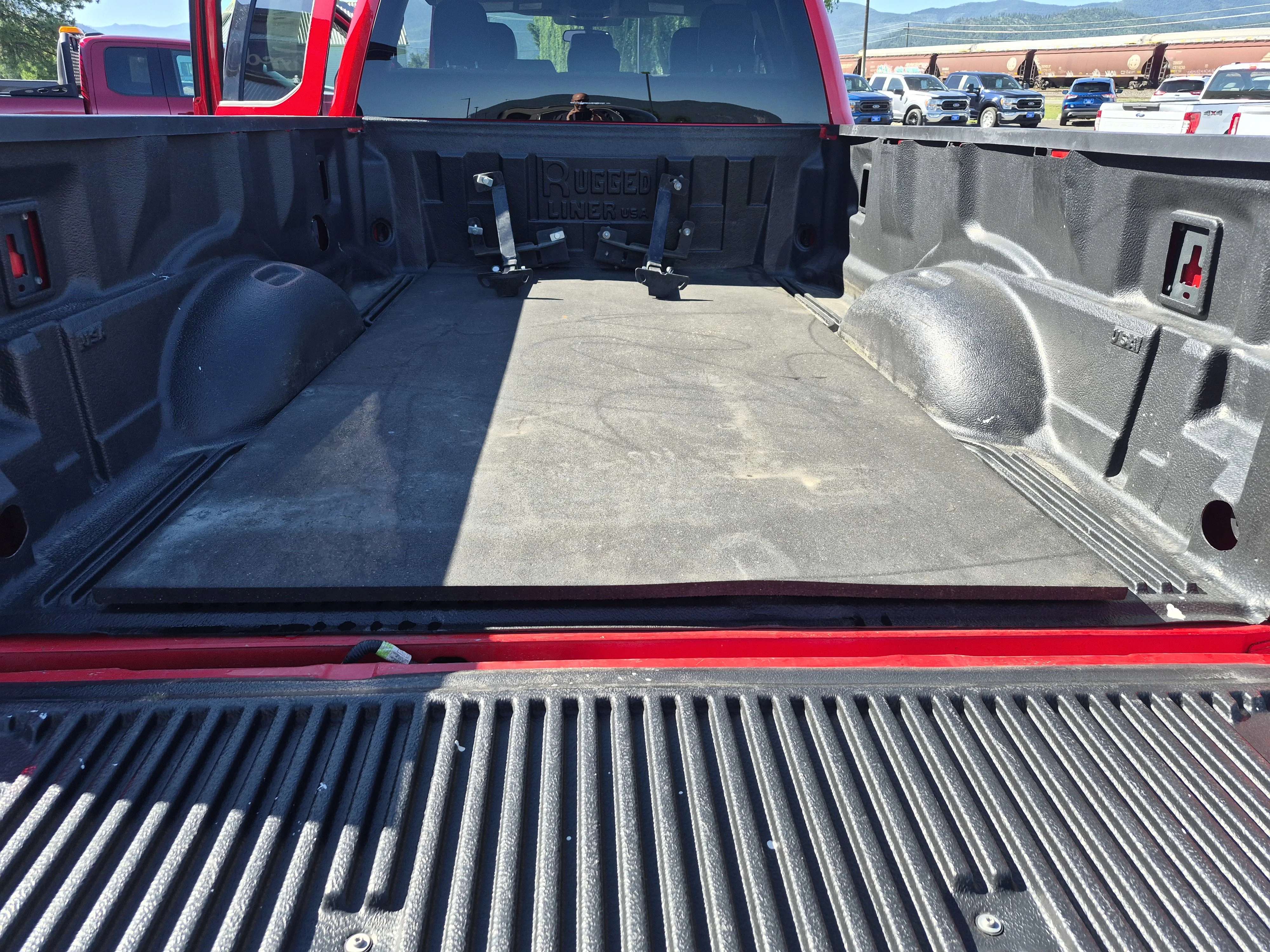 Used 2021 Red Ford  image 19