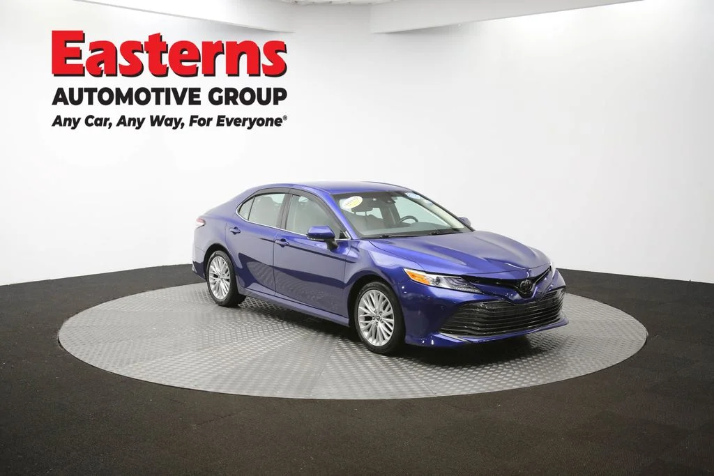 Used 2018 Blue Toyota XLE image 46
