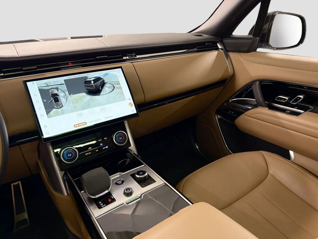 Certified Used 2023 Ionian Silver SV Bespoke Ultra Metallic Satin Land Rover Autobiography image 25
