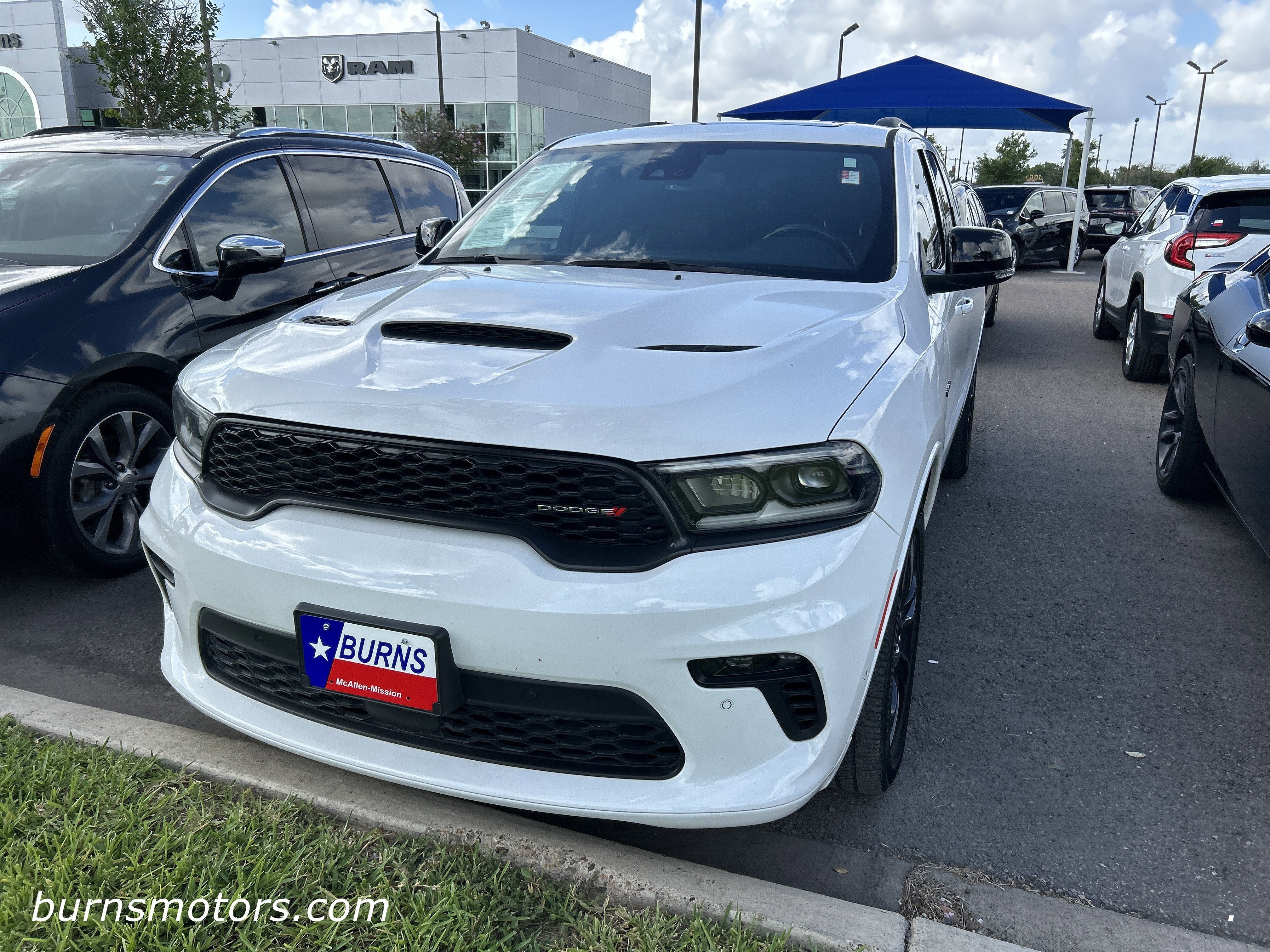 Used 2023 White Knuckle Dodge R/T Plus Blacktop image 2