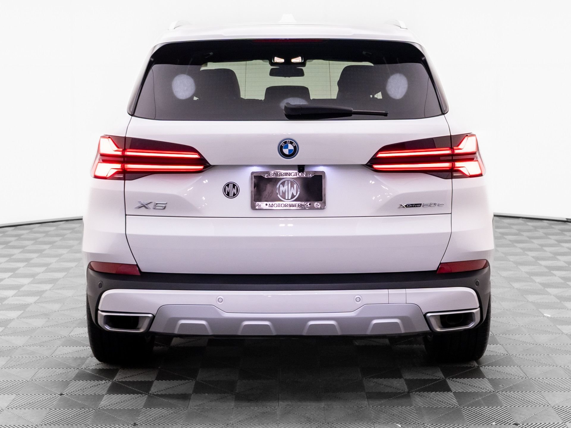 Certified Used 2024 Mineral White Metallic BMW xDrive50e image 5