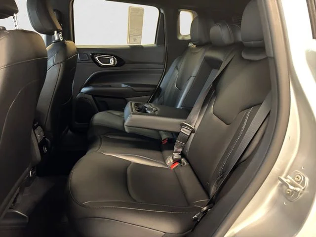 New 2026 Silver Zynith Jeep LIMITED ALTITUDE 4X4 image 14