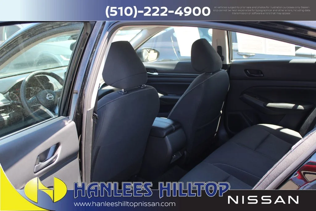 Used 2025 Black Nissan 2.5 SV image 15