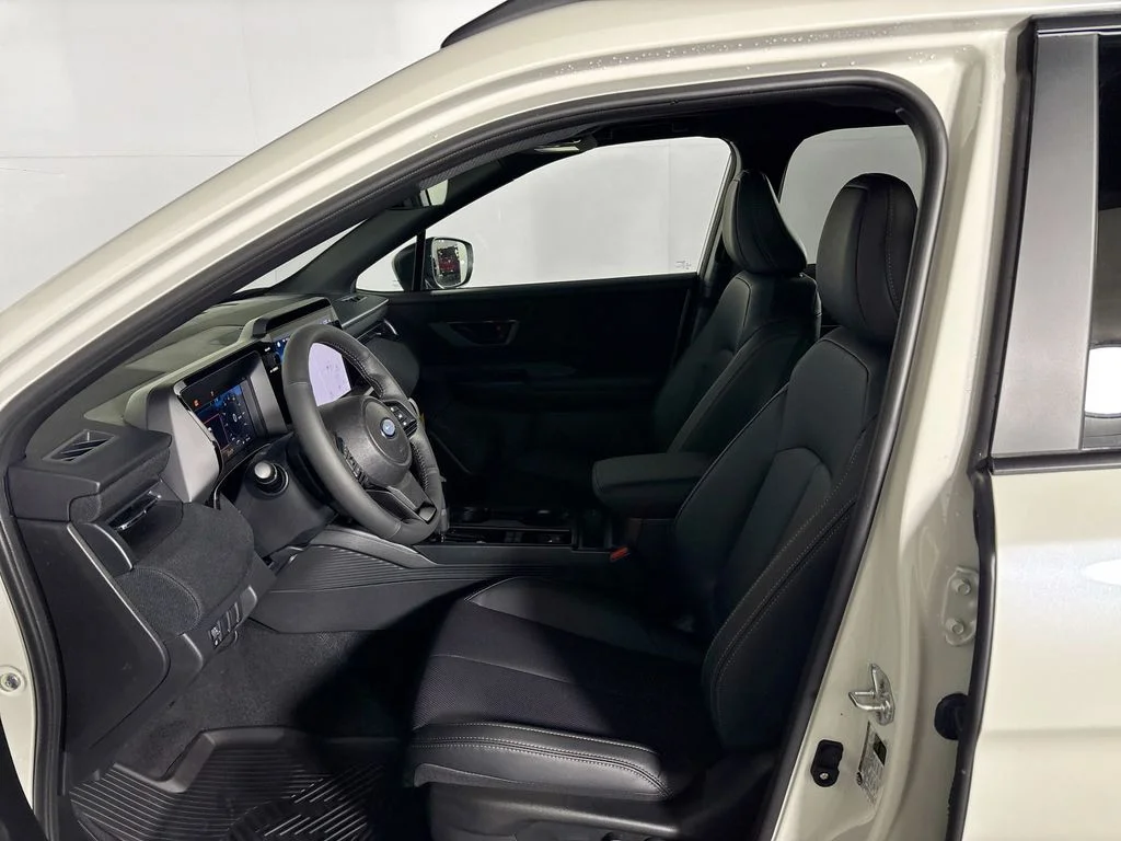 New 2026 CRYSTAL WHITE PEARL Subaru Limited image 11