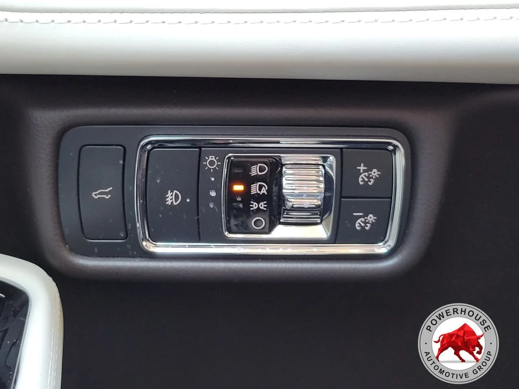 Used 2022 Gray Lincoln Black Label image 30