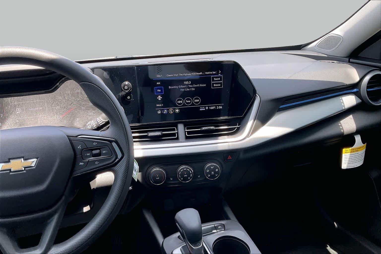 2026 Chevrolet Trax LS - Photo 7