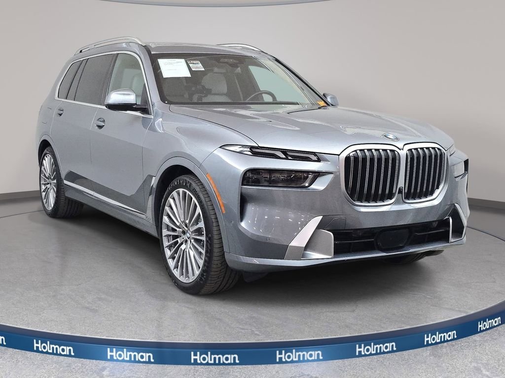 Used 2023 Skyscraper Grey Metallic BMW xDrive40i image 3