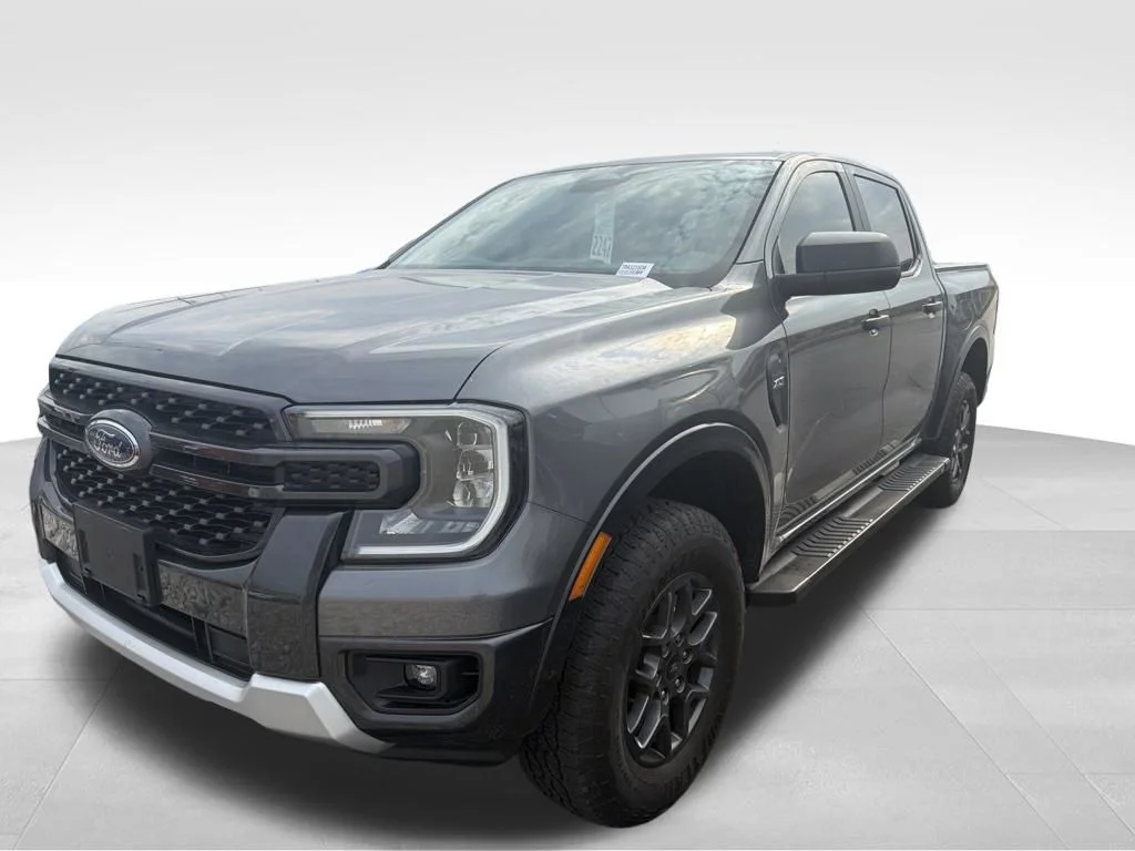 Used 2024 Gray Ford XLT image 5