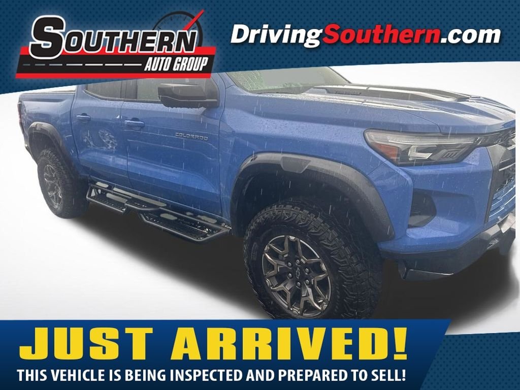 Used 2025 Blue Chevrolet ZR2 image 1