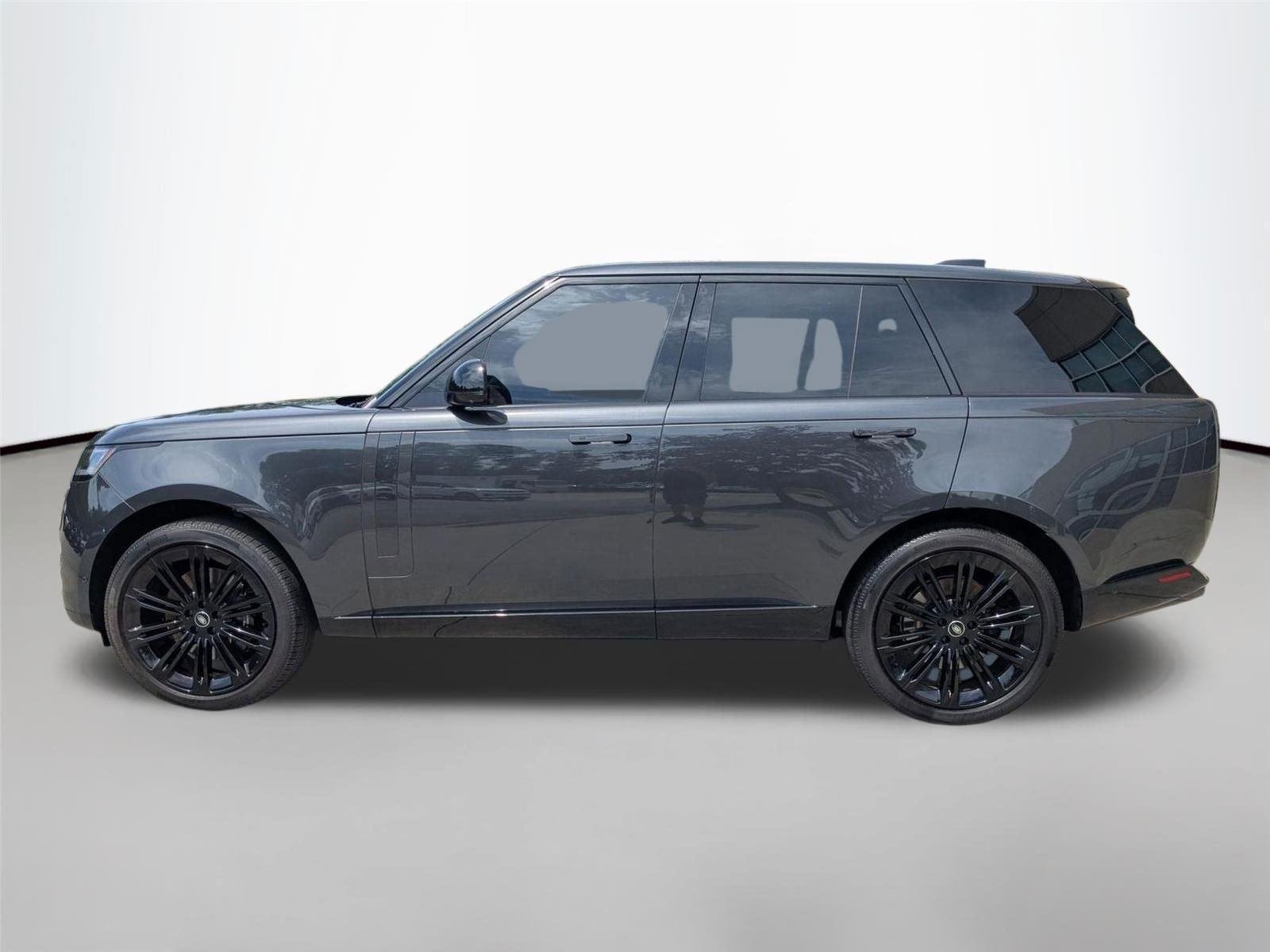 Used 2025 Carpathian Grey Premium Metallic Land Rover SE image 8