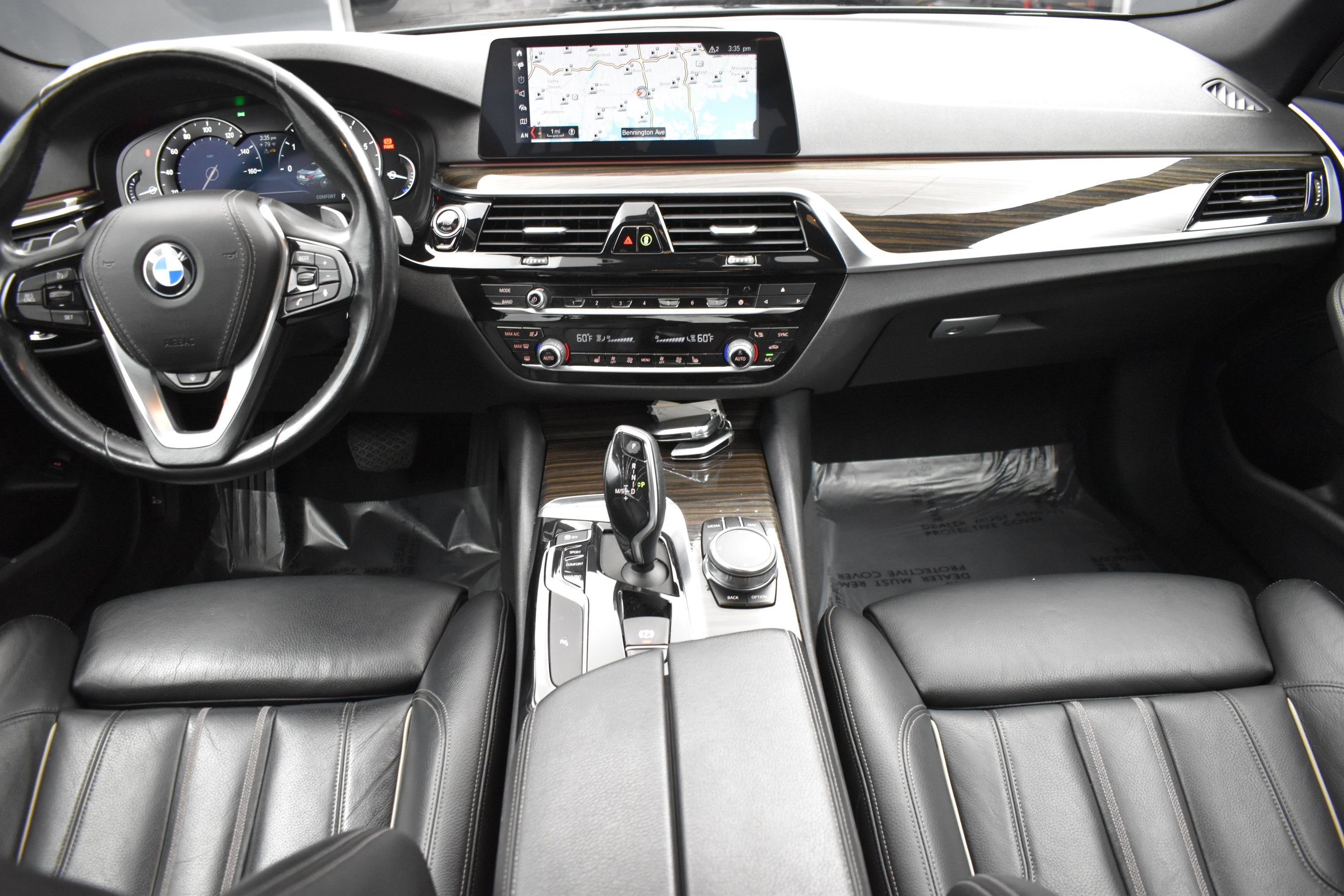 Used 2019 Dark Graphite Metallic BMW 530i xDrive image 14