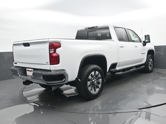 Used 2024 Summit White Chevrolet LT image 21