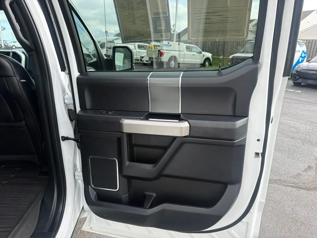 Used 2020 White Ford Lariat image 51