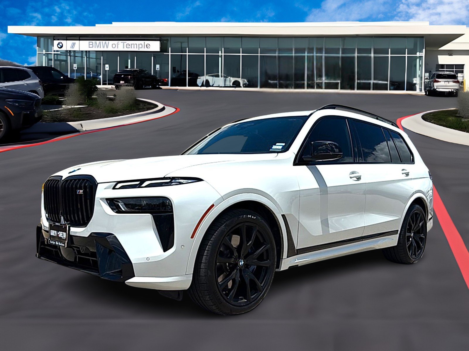 Used 2025 Mineral White Metallic BMW M60i image 1
