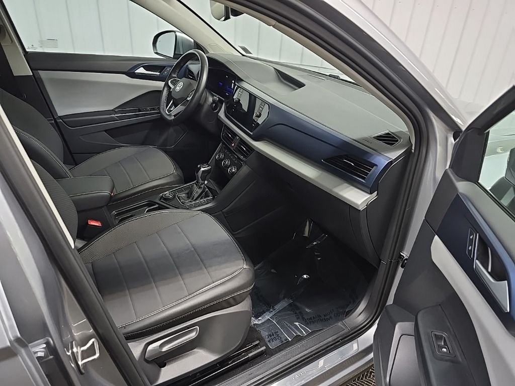 Used 2023 Silver Volkswagen 1.5T SE image 16