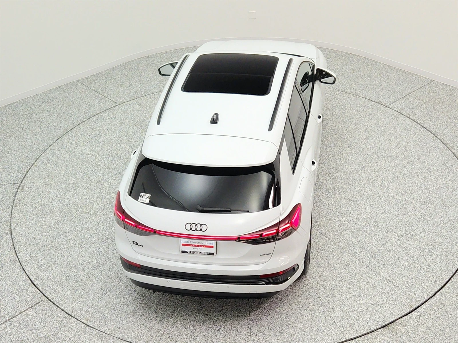 Used 2024 Glacier White Metallic Audi Premium Plus 50 quattro image 27