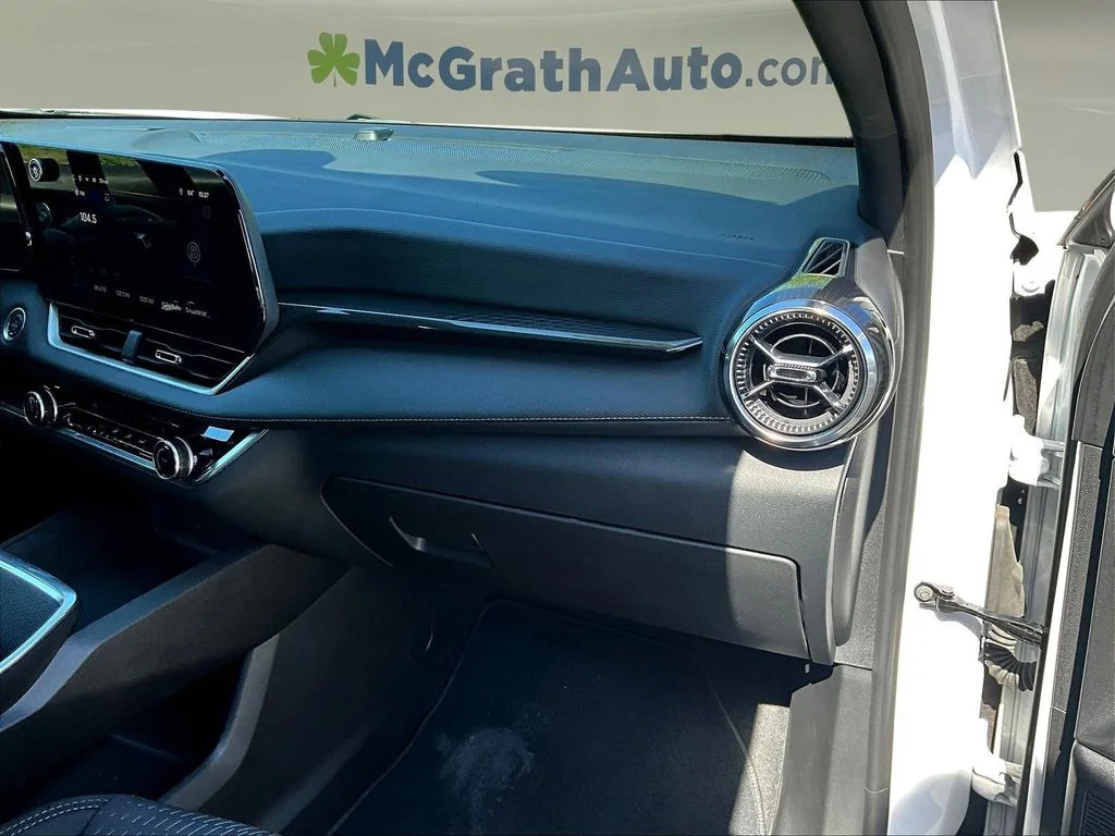 2025 Chevrolet Equinox LT - Photo 29