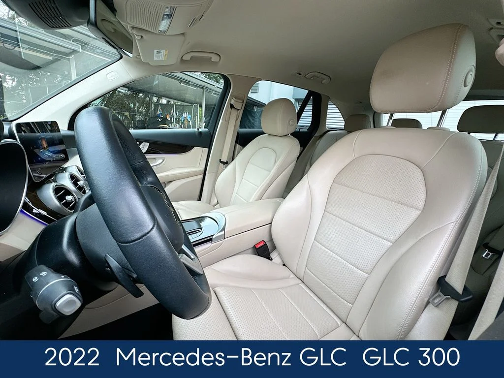 Used 2022  Mercedes-Benz GLC 300 image 14