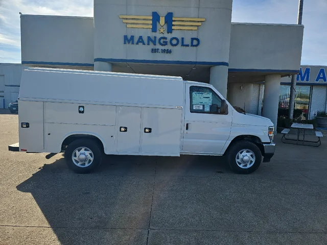 2026 Ford Econoline Cutaway E-350 SRW