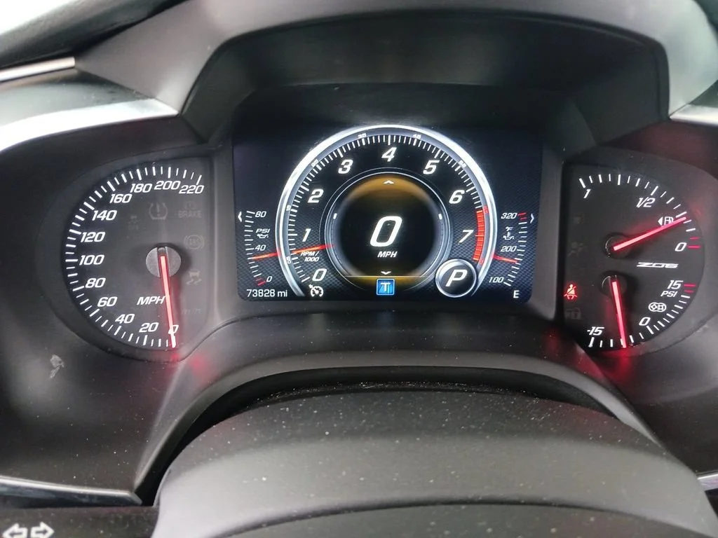 Used 2015 TORCH RED Chevrolet Z06 2LZ image 18