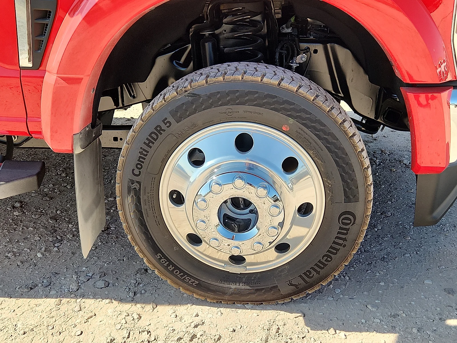 New 2027 Race Red Ford LARIAT image 9