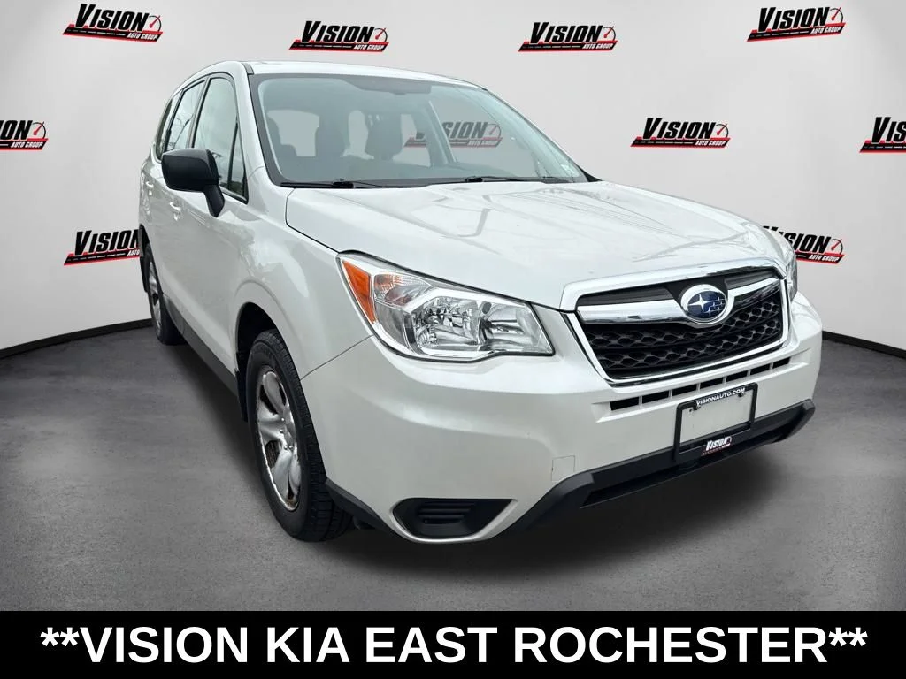 Used 2015 White Subaru 2.5i image 3