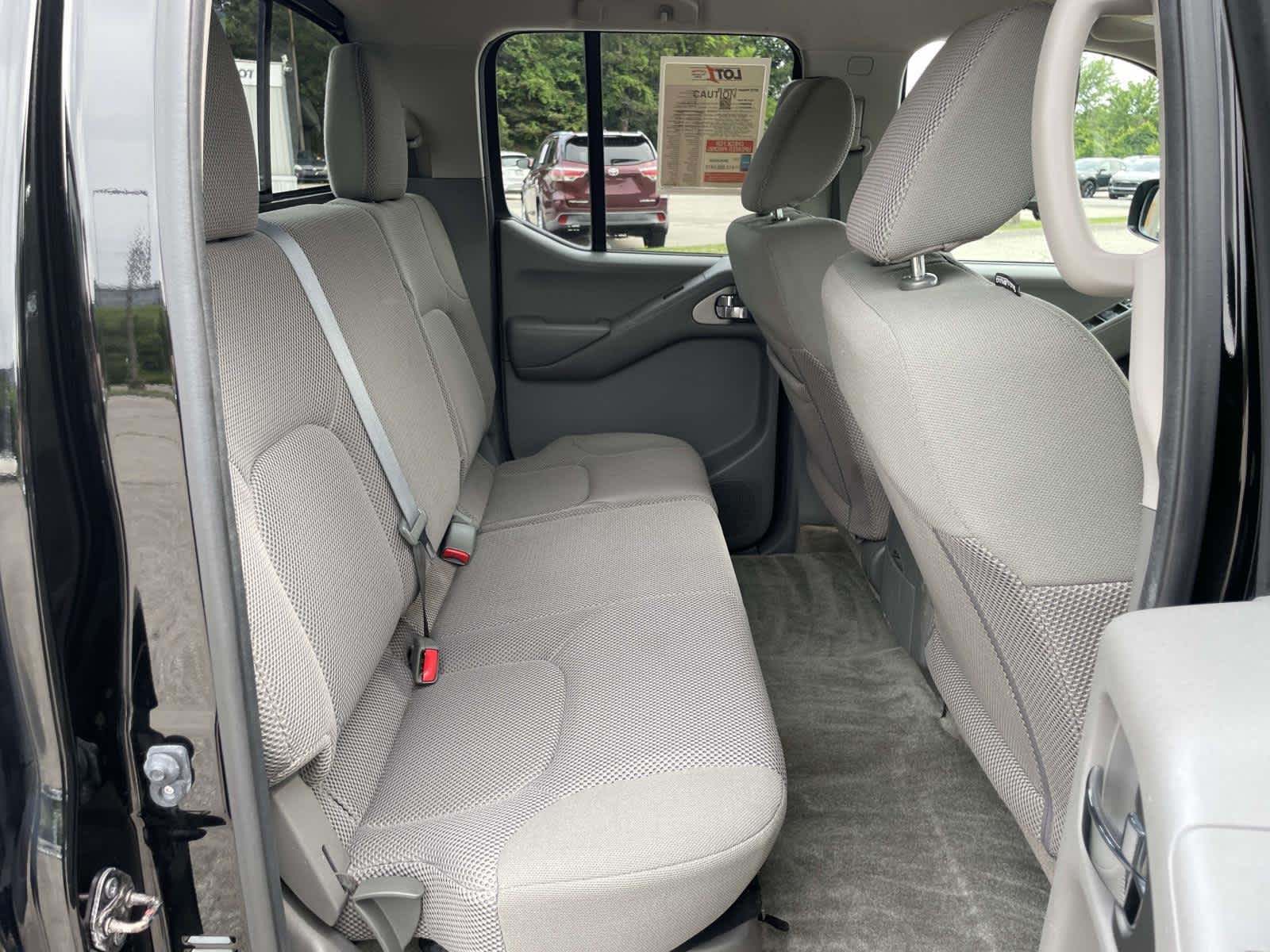 Used 2015 Super Black Nissan SV image 18