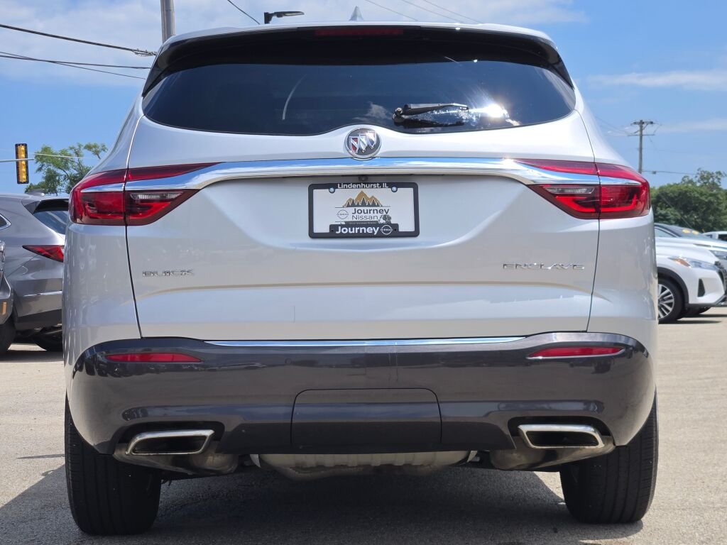 Used 2018 Silver Buick Essence image 13