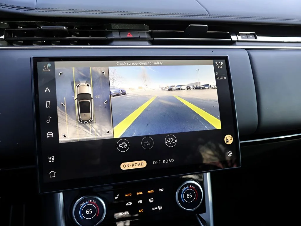 2023 Land Rover Range Rover SE - Photo 24