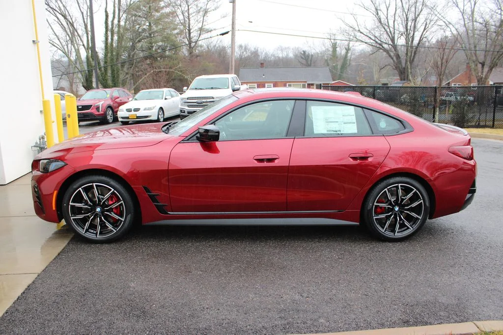 New 2026 Vegas Red Metallic BMW M440i xDrive image 9