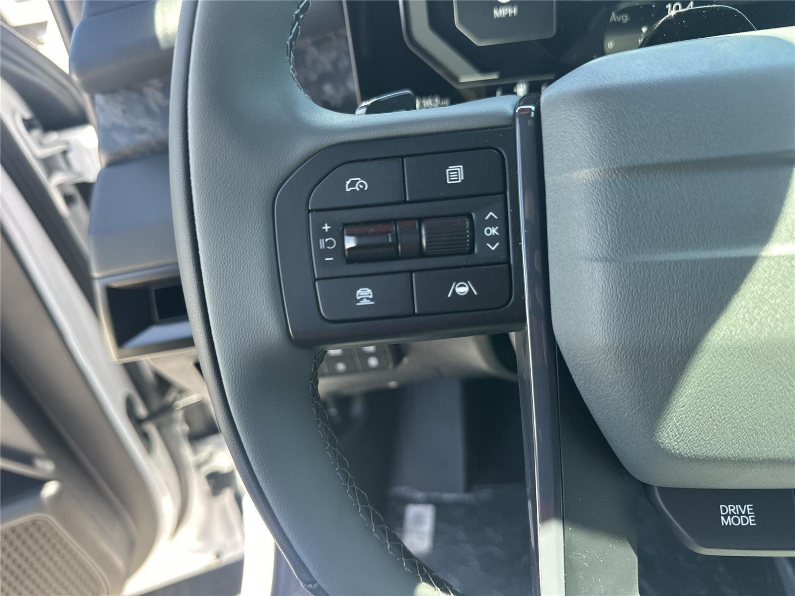 New 2027 Glacial White Pearl Kia X-Pro SX Prestige image 10