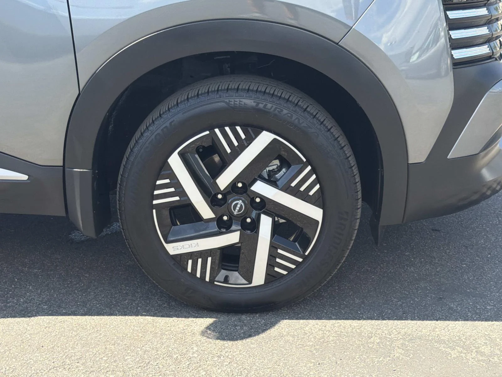Used 2026 GUN METALLIC Nissan SV image 32