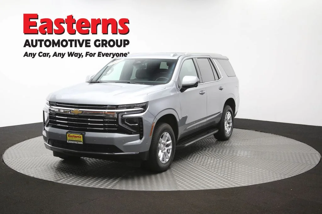 Used 2025 Gray Chevrolet LT image 58