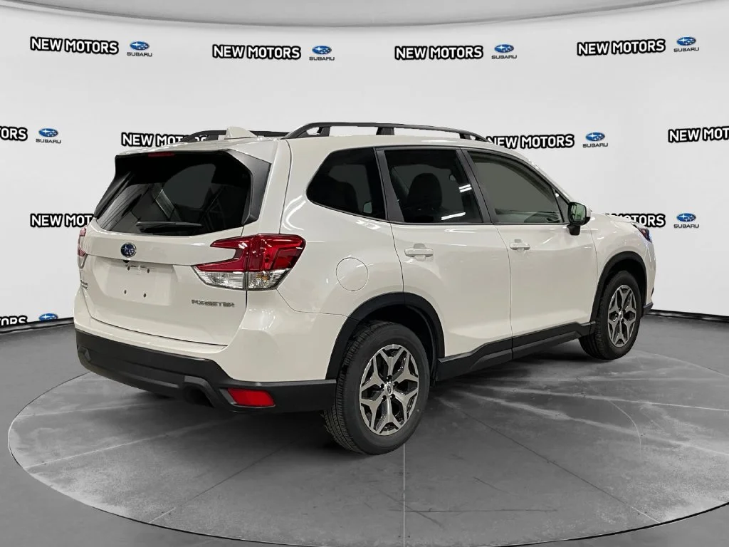 Used 2023 Crystal White Pearl Subaru Premium image 5
