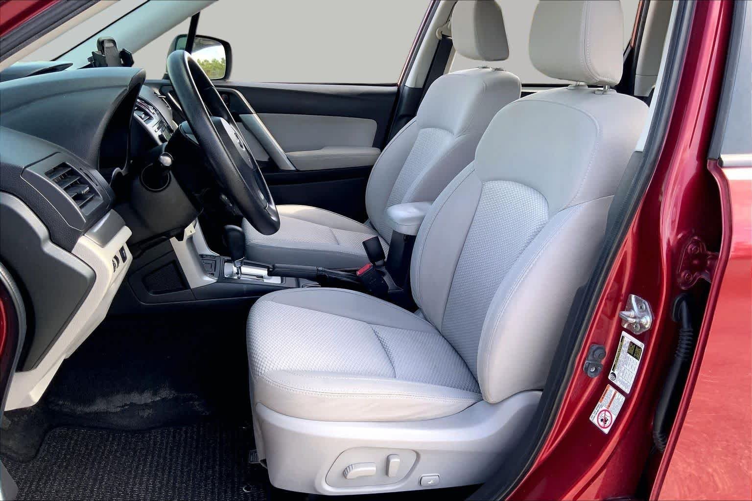 Used 2015 Venetian Red Pearl Subaru 2.5i Premium image 8