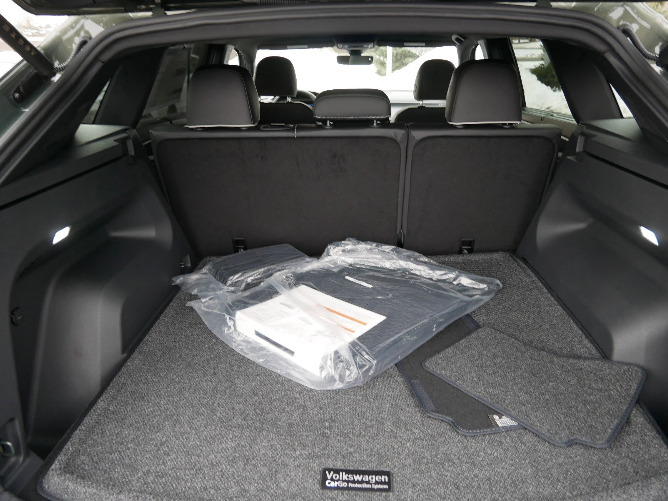 New 2026 Silver Mist Metallic Volkswagen 2.0T SEL Premium R-Line image 6