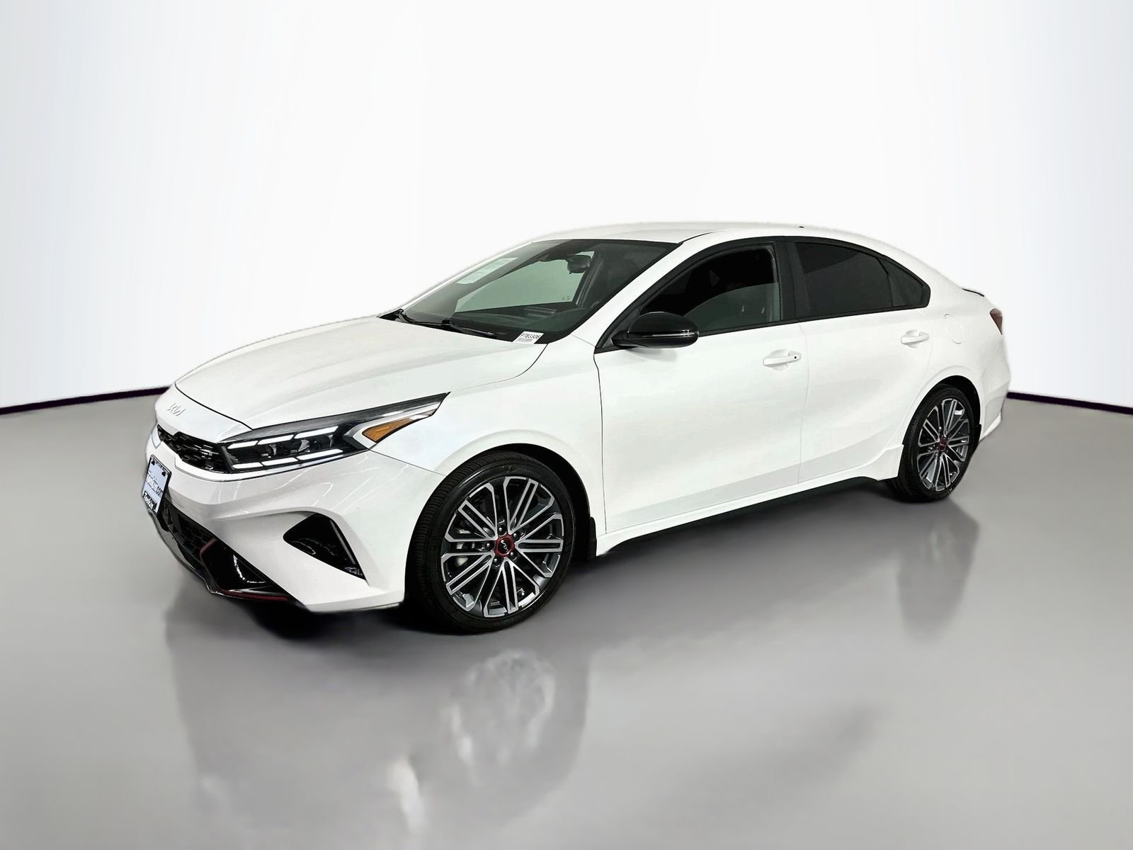 Used 2022 Snow White Pearl Kia GT image 3