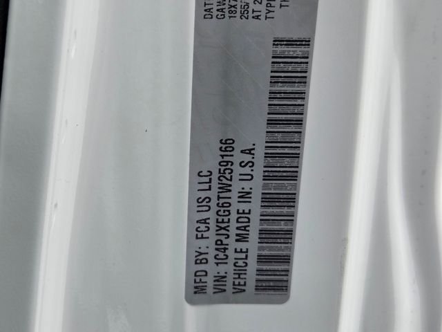 New 2026 Bright White Clear-Coat Exterior Paint Jeep Sahara image 33