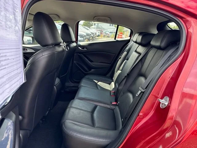Used 2018 Soul Red Metallic Mazda Touring image 13