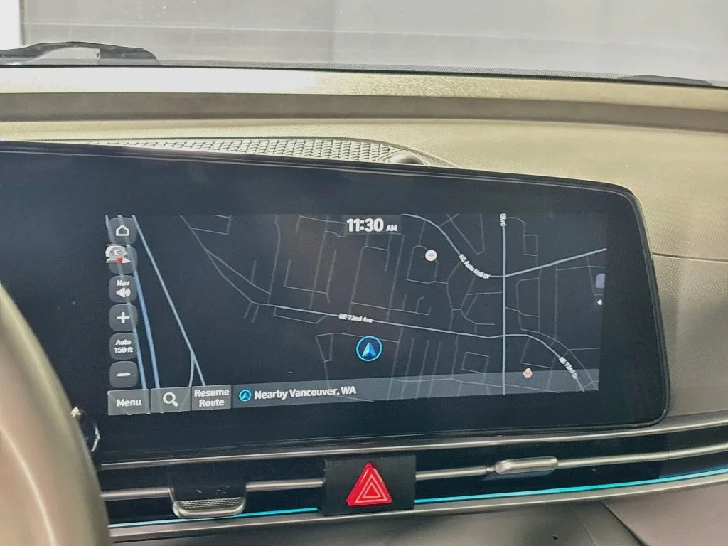 Used 2025 Gray Hyundai SEL Convenience image 15