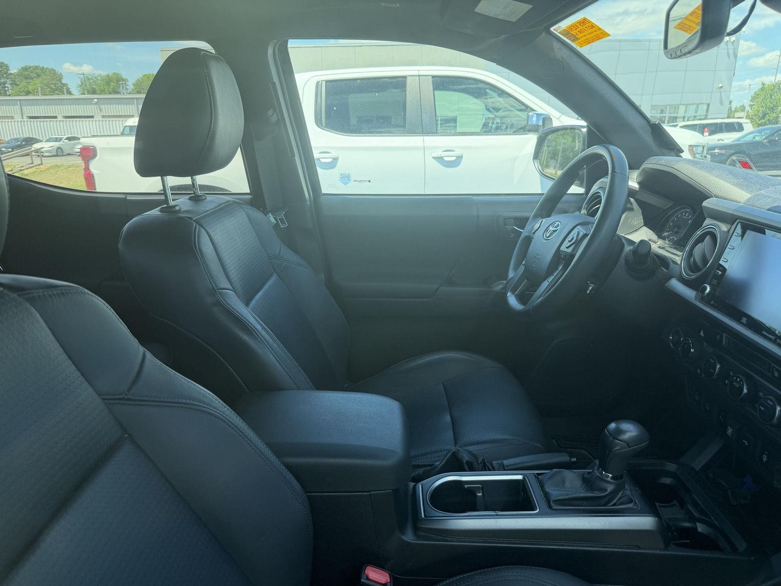 Used 2023 Blue Crush Metallic TOYOTA  image 8
