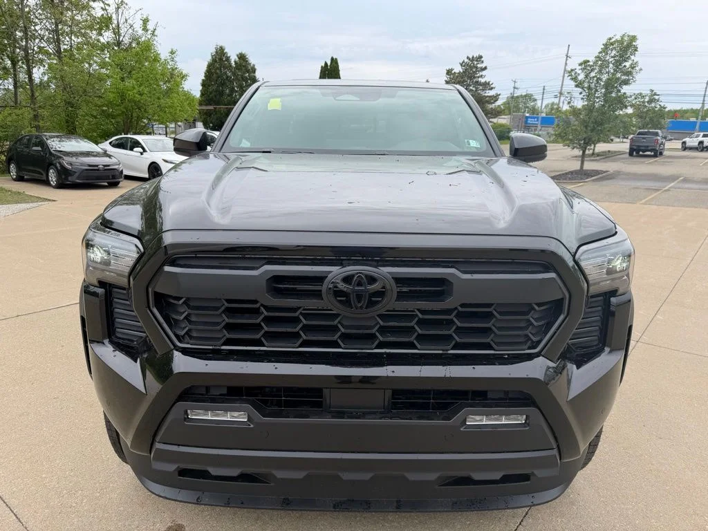 2026 Toyota Tacoma TRD Off Road - Photo 8