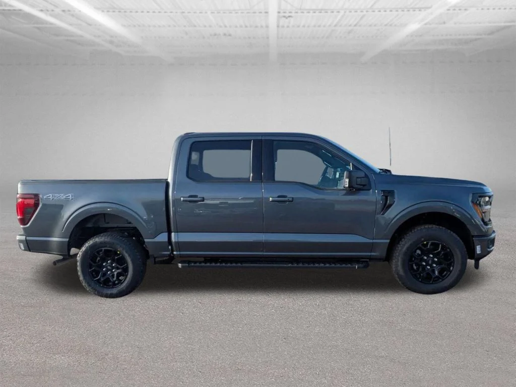 New 2026 Carbonized Gray Metallic Ford XLT image 11