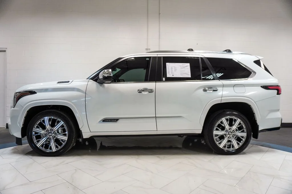 Used 2025 Beige Toyota Capstone image 34