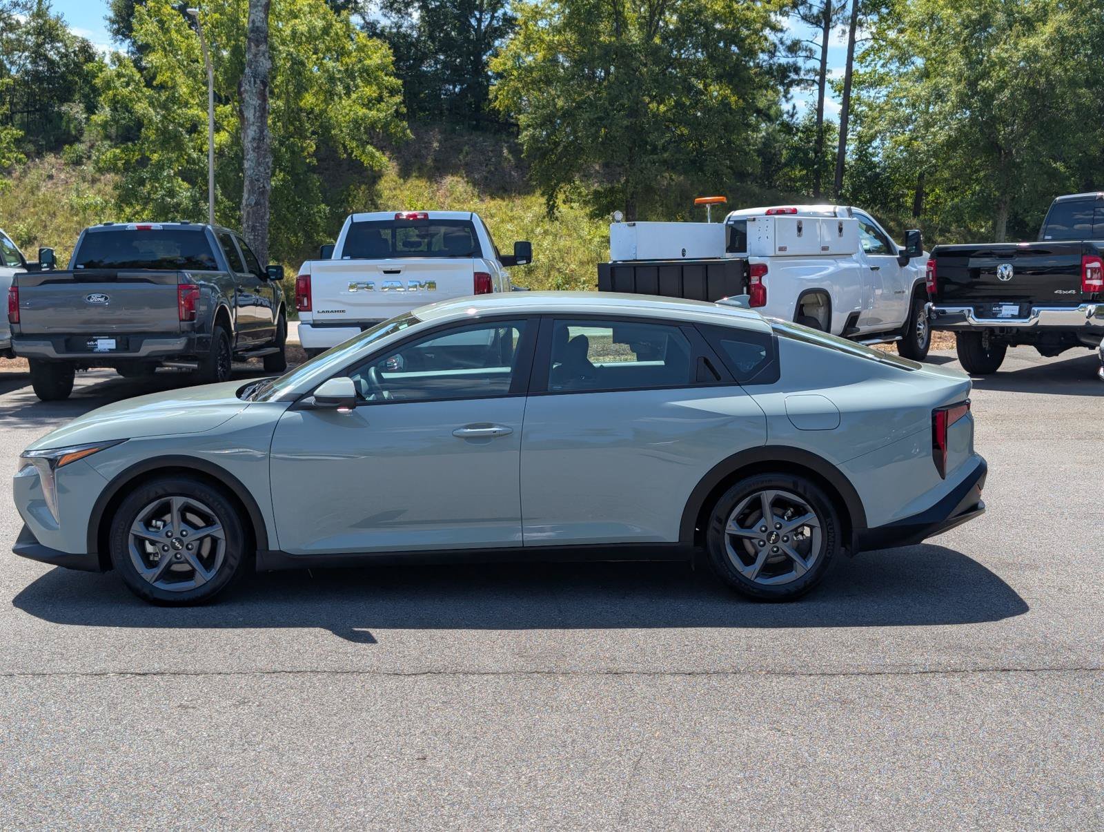 Used 2025 Morning Haze Kia LXS image 8